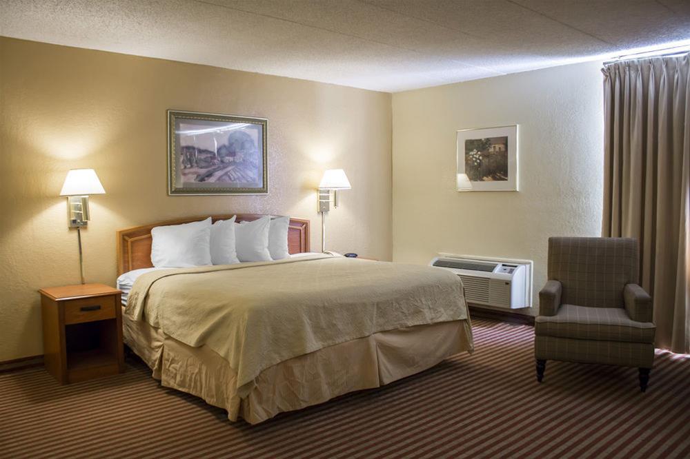Econo Lodge Wickliffe - Cleveland East Eksteriør billede